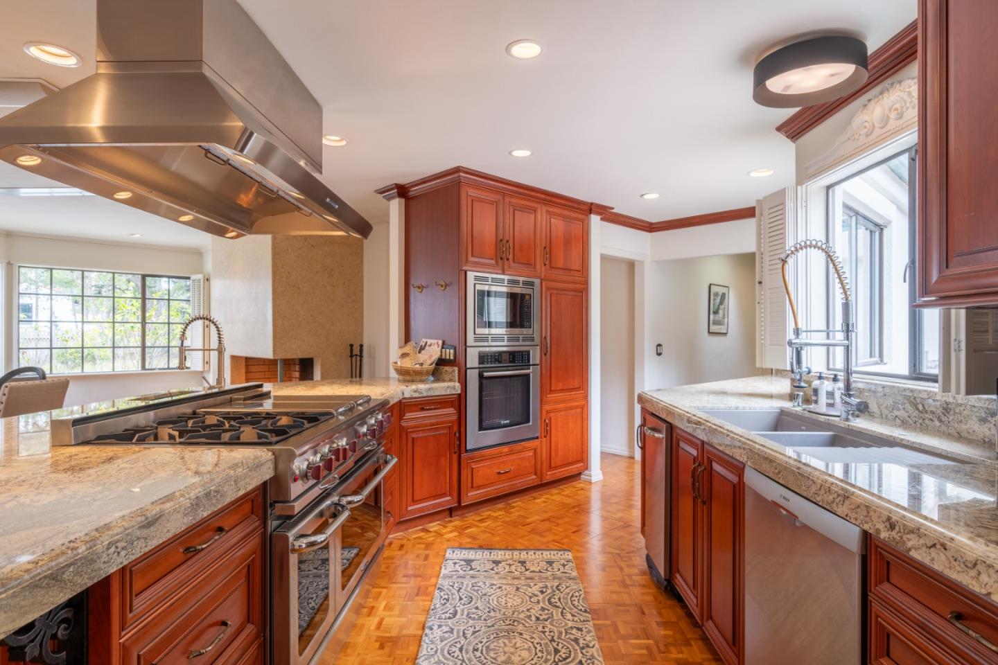 Detail Gallery Image 16 of 57 For 1432 Viscaino Road, Pebble Beach,  CA 93953 - 5 Beds | 4/1 Baths