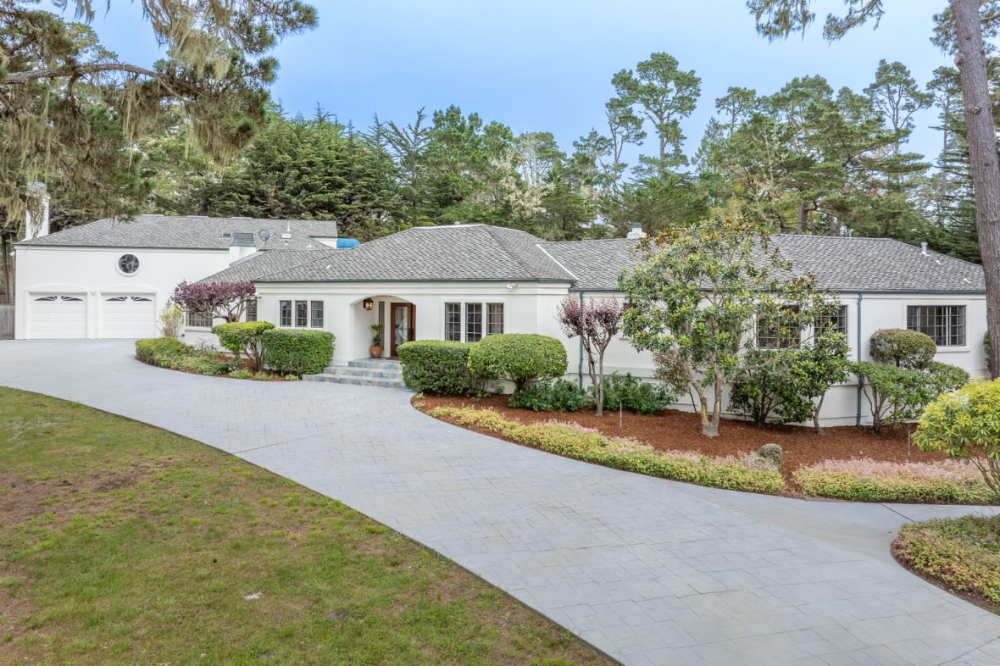 Detail Gallery Image 2 of 57 For 1432 Viscaino Road, Pebble Beach,  CA 93953 - 5 Beds | 4/1 Baths
