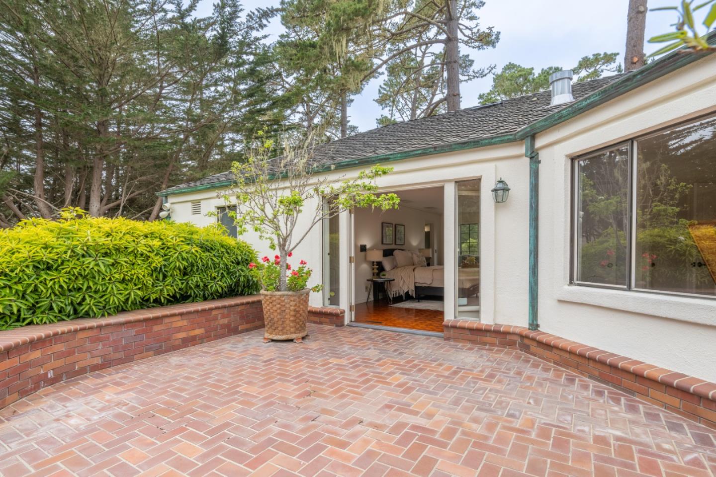 Detail Gallery Image 24 of 57 For 1432 Viscaino Road, Pebble Beach,  CA 93953 - 5 Beds | 4/1 Baths