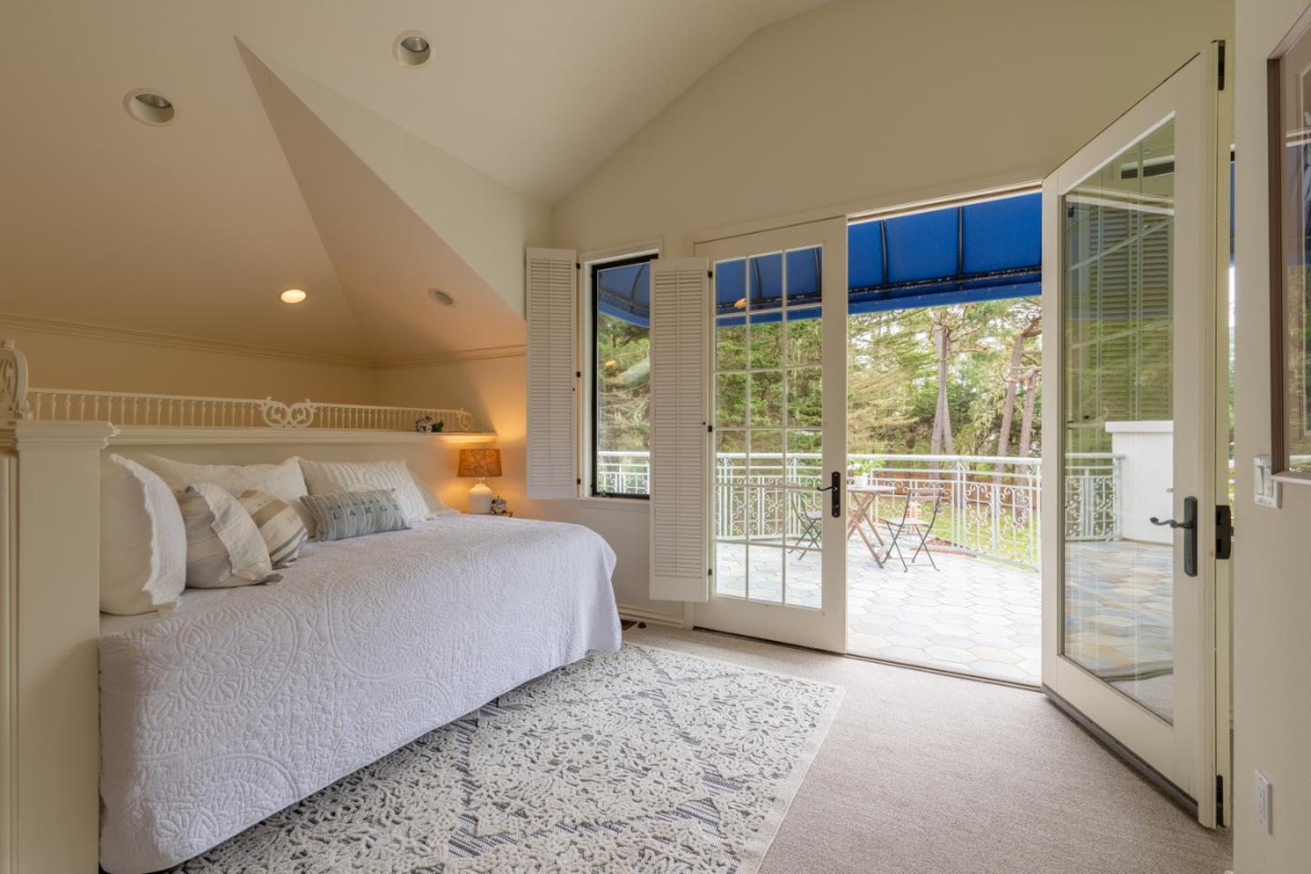 Detail Gallery Image 45 of 57 For 1432 Viscaino Road, Pebble Beach,  CA 93953 - 5 Beds | 4/1 Baths