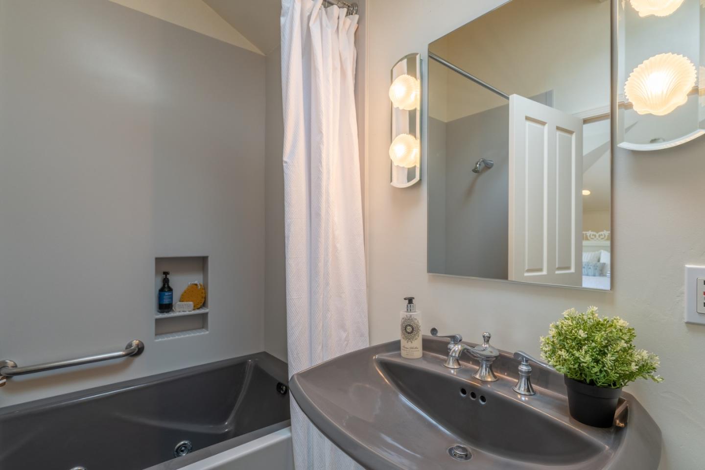 Detail Gallery Image 46 of 57 For 1432 Viscaino Road, Pebble Beach,  CA 93953 - 5 Beds | 4/1 Baths