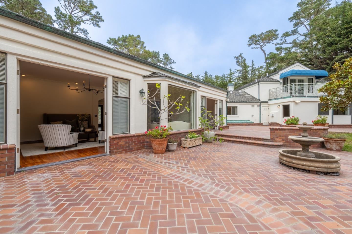 Detail Gallery Image 6 of 57 For 1432 Viscaino Road, Pebble Beach,  CA 93953 - 5 Beds | 4/1 Baths
