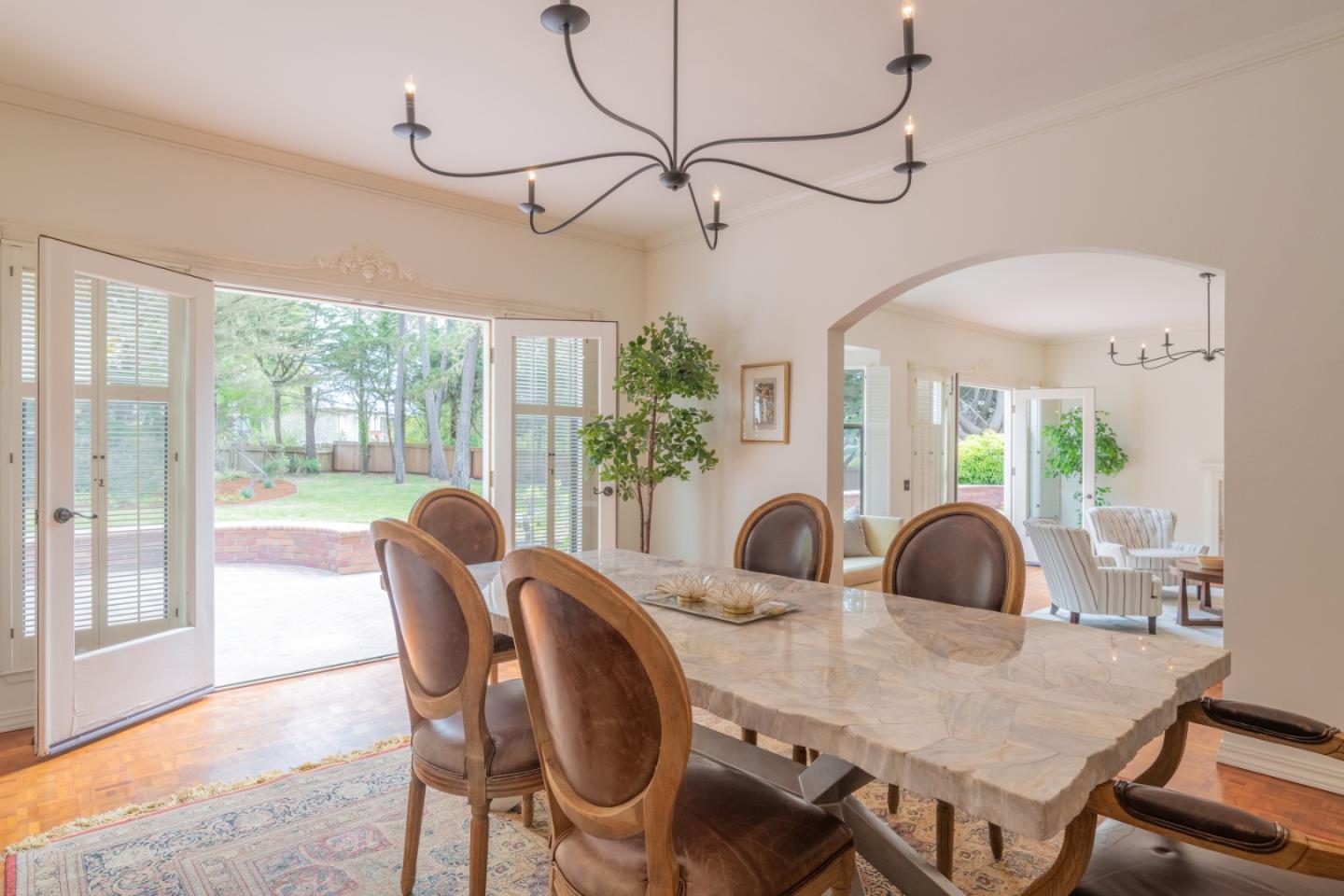 Detail Gallery Image 9 of 57 For 1432 Viscaino Road, Pebble Beach,  CA 93953 - 5 Beds | 4/1 Baths