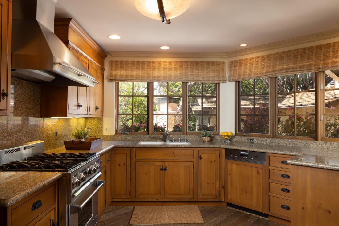 Detail Gallery Image 4 of 15 For 0 Camino Real 3 Nw of 10th Avenue, Carmel,  CA 93921 - 3 Beds | 2/1 Baths