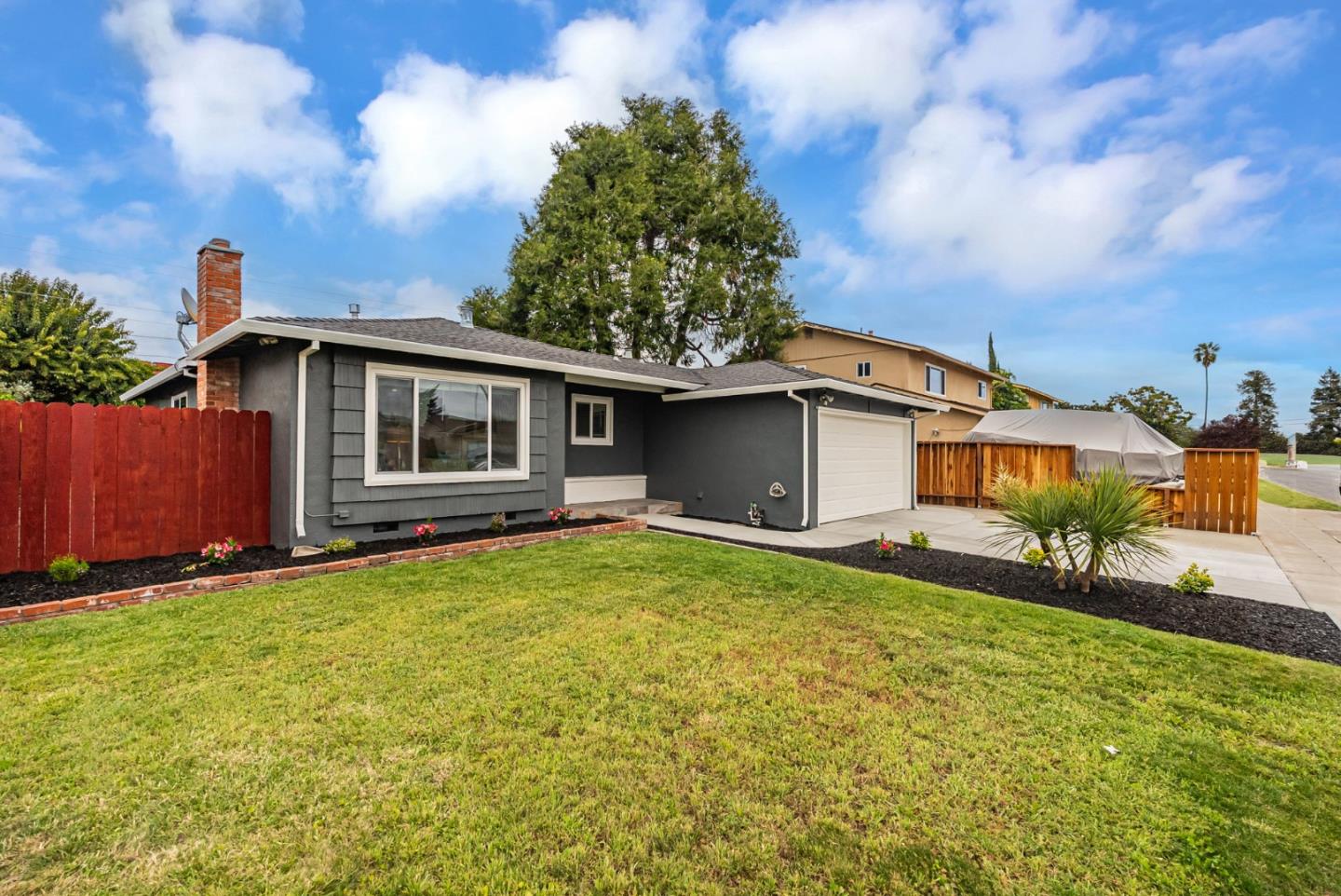 Detail Gallery Image 2 of 22 For 39344 Logan Dr, Fremont,  CA 94538 - 3 Beds | 2 Baths