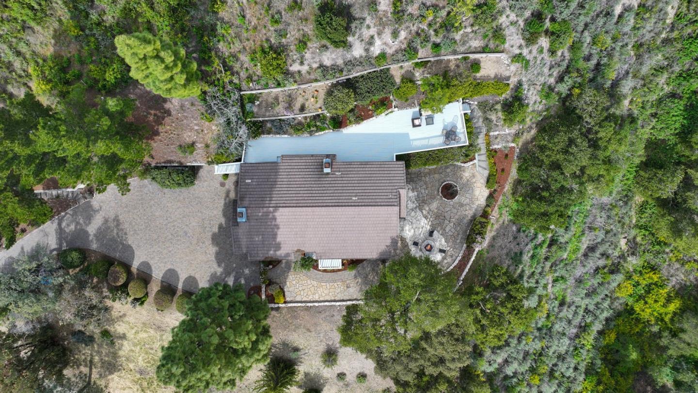 Detail Gallery Image 12 of 100 For 31475 via Las Rosas, Carmel Valley,  CA 93924 - 3 Beds | 2/1 Baths
