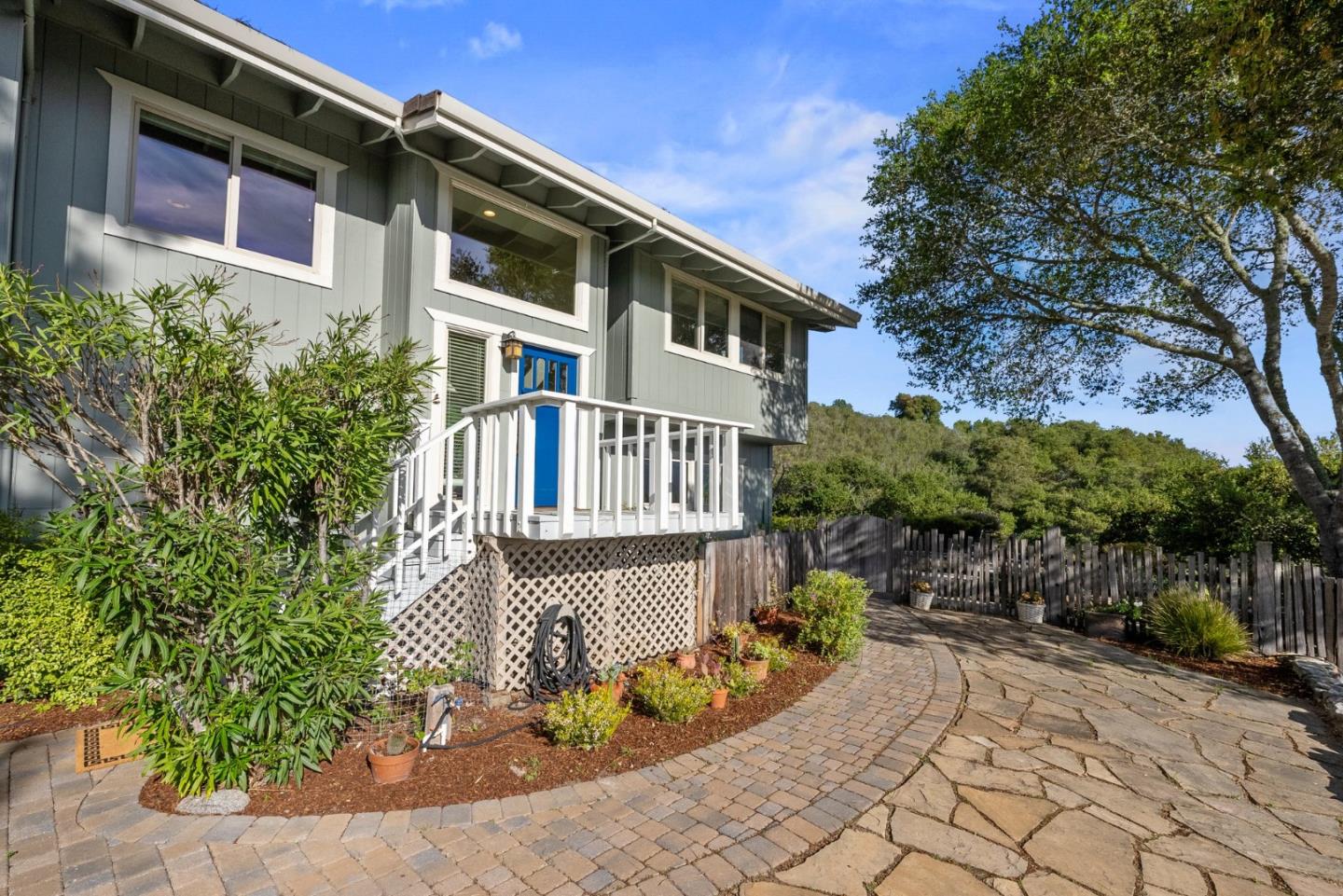 Detail Gallery Image 14 of 100 For 31475 via Las Rosas, Carmel Valley,  CA 93924 - 3 Beds | 2/1 Baths