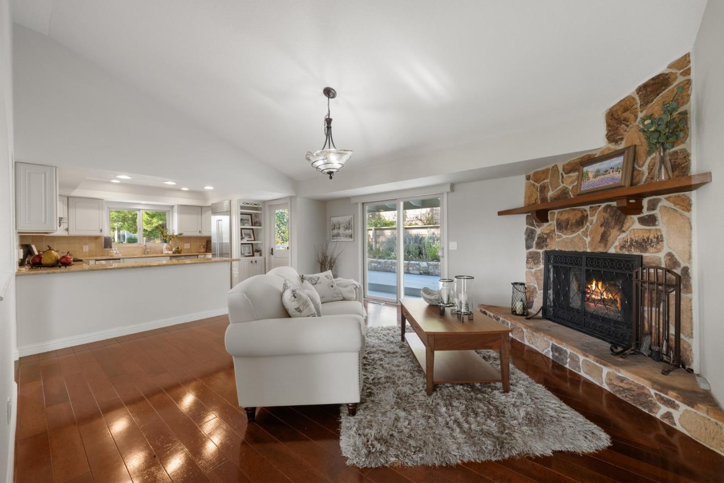 Detail Gallery Image 18 of 100 For 31475 via Las Rosas, Carmel Valley,  CA 93924 - 3 Beds | 2/1 Baths
