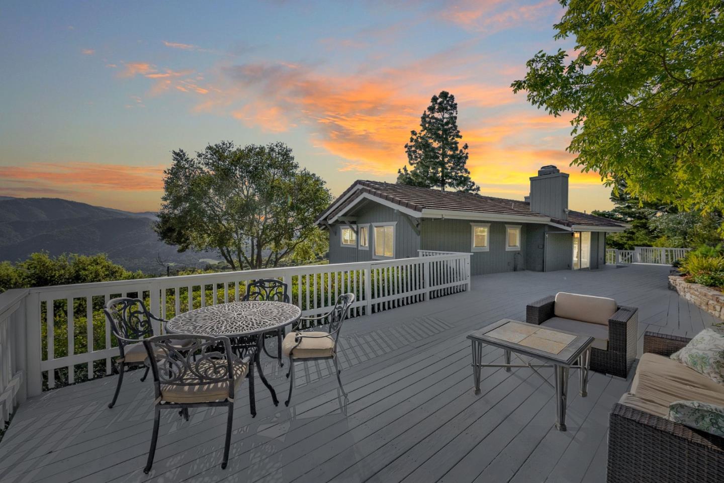 Detail Gallery Image 2 of 100 For 31475 via Las Rosas, Carmel Valley,  CA 93924 - 3 Beds | 2/1 Baths