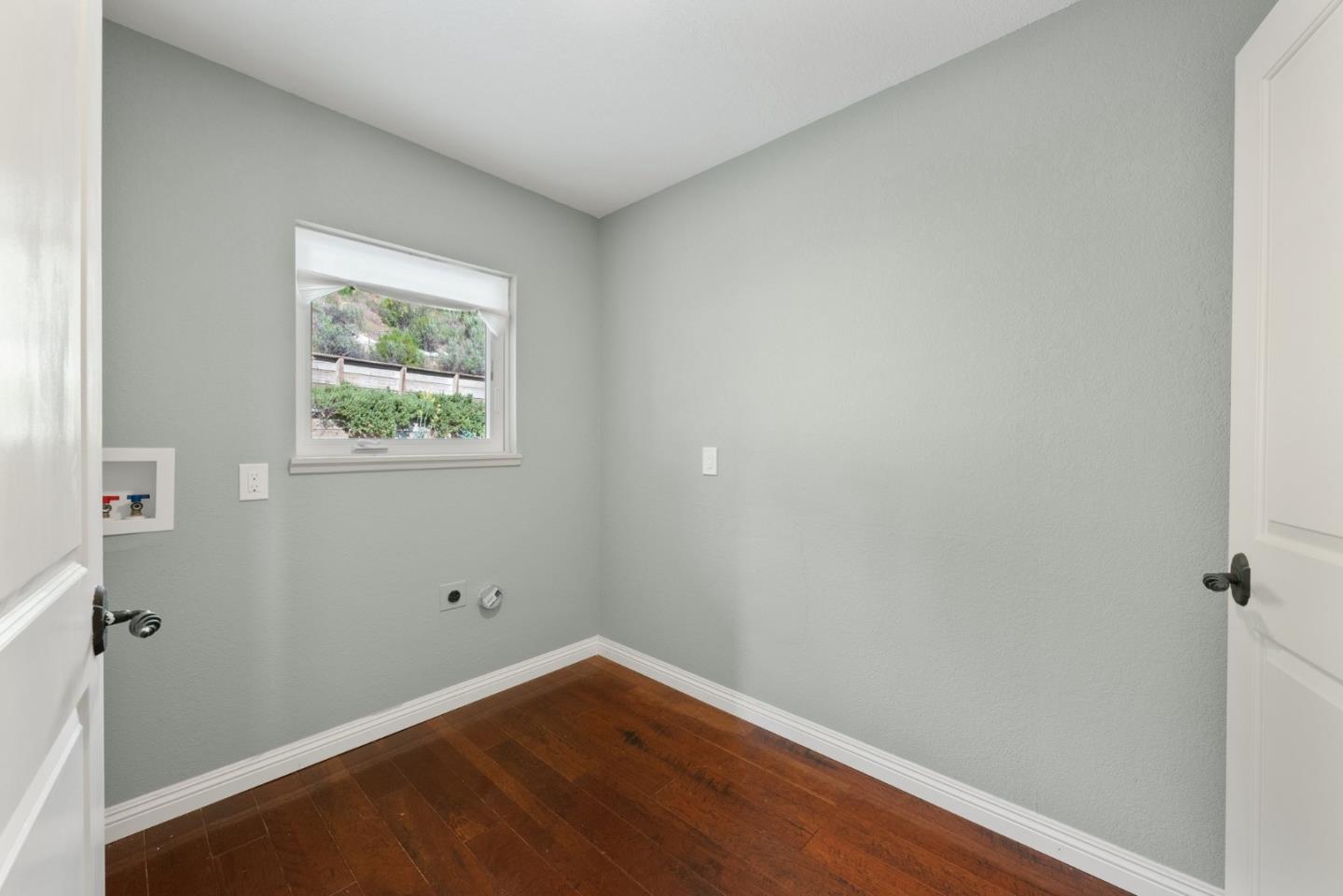Detail Gallery Image 41 of 100 For 31475 via Las Rosas, Carmel Valley,  CA 93924 - 3 Beds | 2/1 Baths