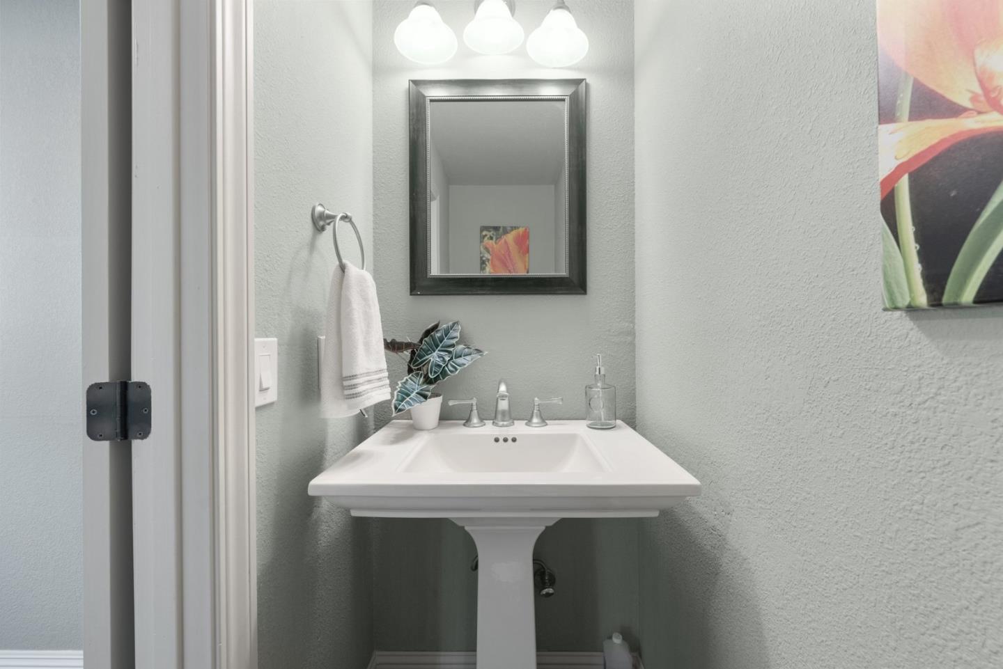 Detail Gallery Image 44 of 100 For 31475 via Las Rosas, Carmel Valley,  CA 93924 - 3 Beds | 2/1 Baths