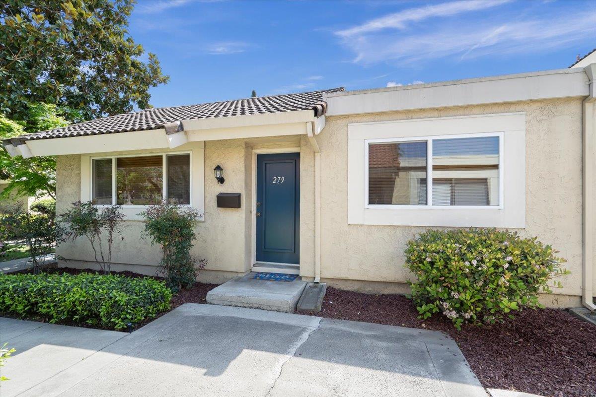 Detail Gallery Image 5 of 18 For 279 Truckee Ln, San Jose,  CA 95136 - 2 Beds | 2 Baths