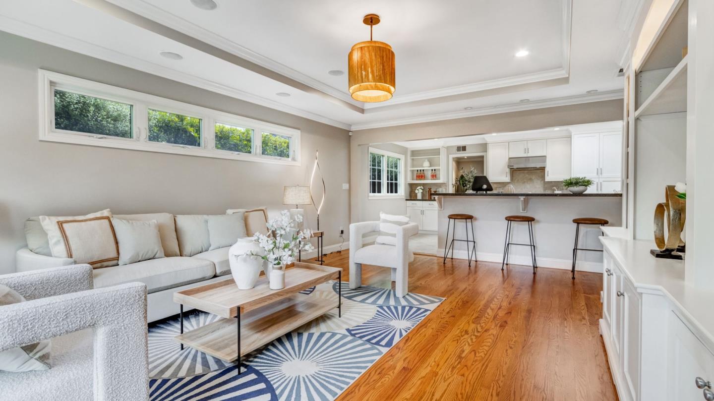 Detail Gallery Image 17 of 39 For 1534 White Oak Way, San Carlos,  CA 94070 - 3 Beds | 2 Baths