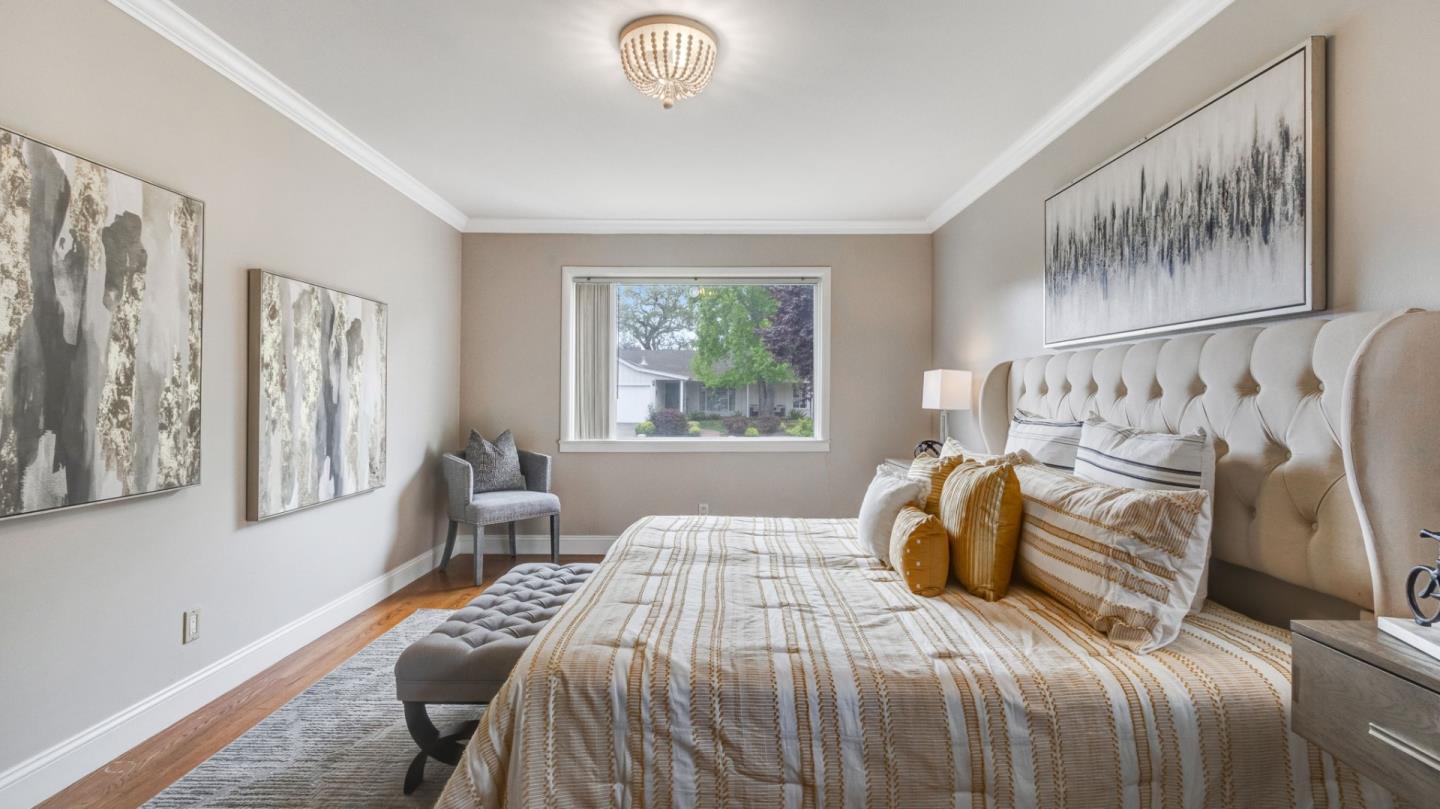 Detail Gallery Image 27 of 39 For 1534 White Oak Way, San Carlos,  CA 94070 - 3 Beds | 2 Baths