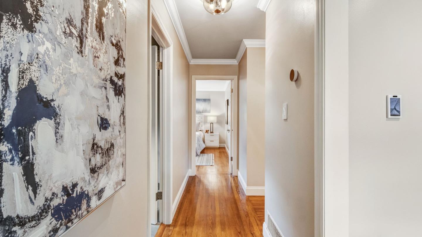 Detail Gallery Image 29 of 39 For 1534 White Oak Way, San Carlos,  CA 94070 - 3 Beds | 2 Baths