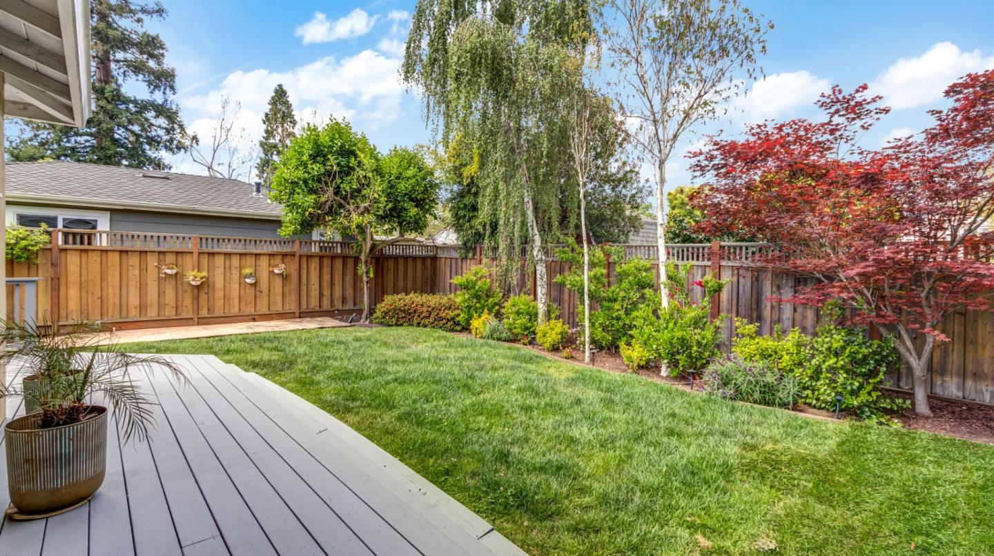 Detail Gallery Image 35 of 39 For 1534 White Oak Way, San Carlos,  CA 94070 - 3 Beds | 2 Baths