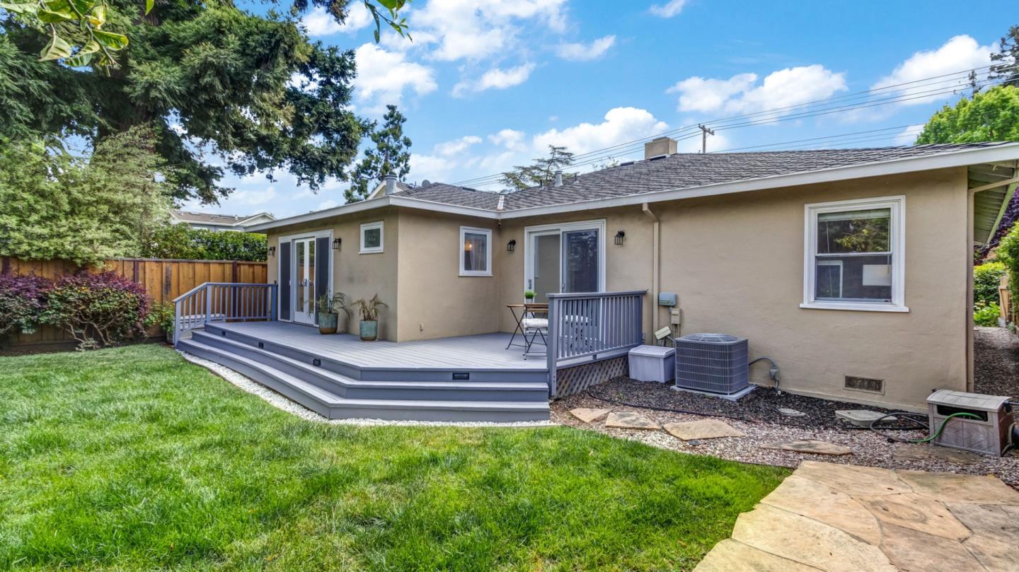 Detail Gallery Image 38 of 39 For 1534 White Oak Way, San Carlos,  CA 94070 - 3 Beds | 2 Baths