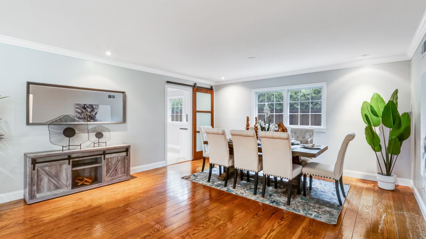 Detail Gallery Image 7 of 39 For 1534 White Oak Way, San Carlos,  CA 94070 - 3 Beds | 2 Baths