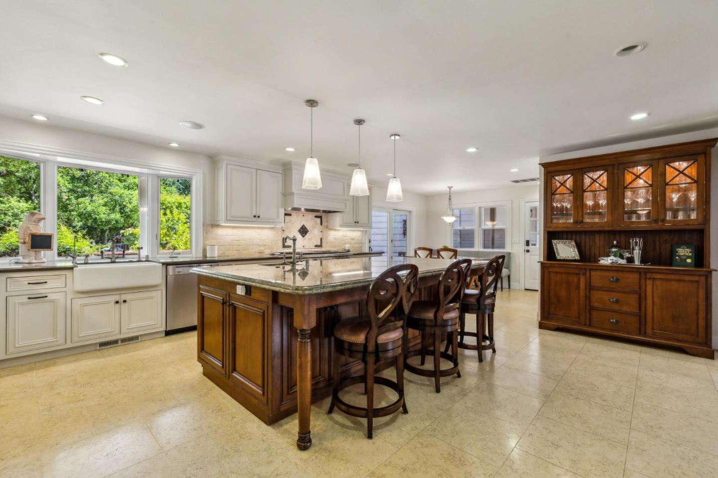Detail Gallery Image 16 of 69 For 14024 Camino Barco, Saratoga,  CA 95070 - 4 Beds | 4 Baths