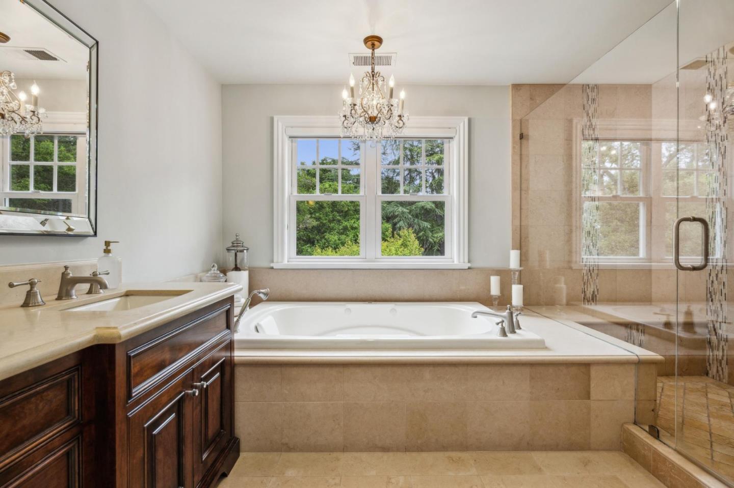 Detail Gallery Image 31 of 69 For 14024 Camino Barco, Saratoga,  CA 95070 - 4 Beds | 4 Baths