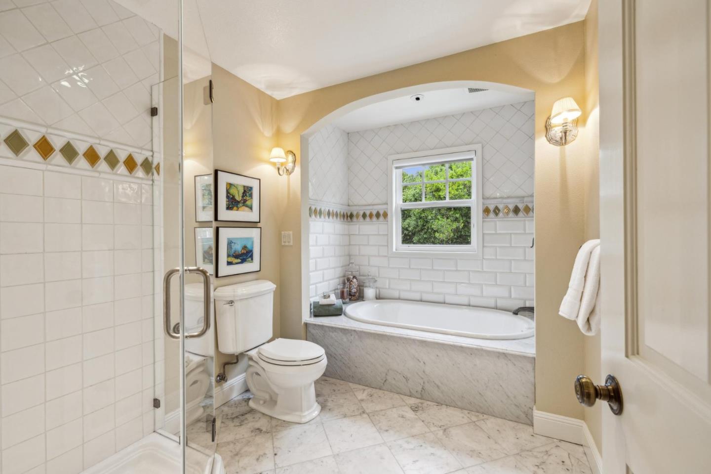 Detail Gallery Image 35 of 69 For 14024 Camino Barco, Saratoga,  CA 95070 - 4 Beds | 4 Baths