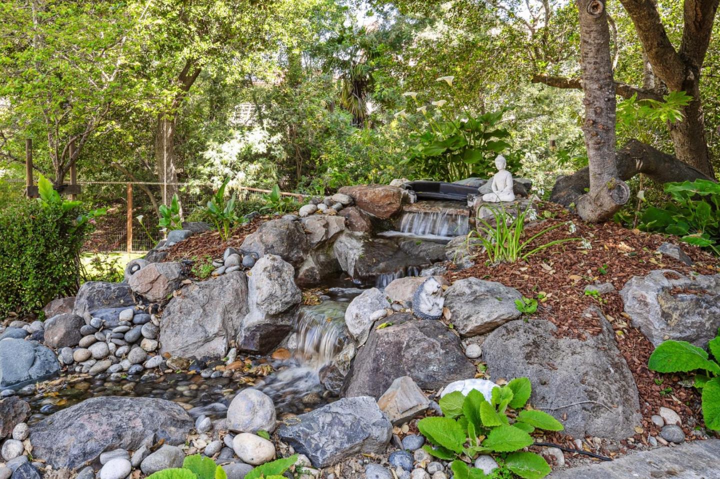 Detail Gallery Image 44 of 69 For 14024 Camino Barco, Saratoga,  CA 95070 - 4 Beds | 4 Baths