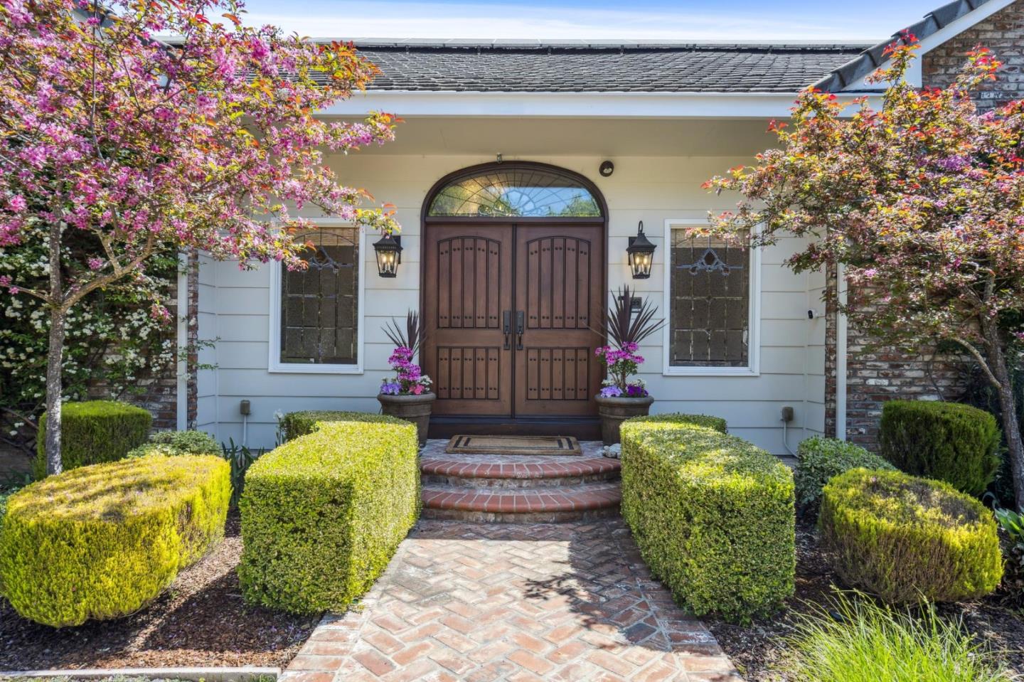 Detail Gallery Image 5 of 69 For 14024 Camino Barco, Saratoga,  CA 95070 - 4 Beds | 4 Baths