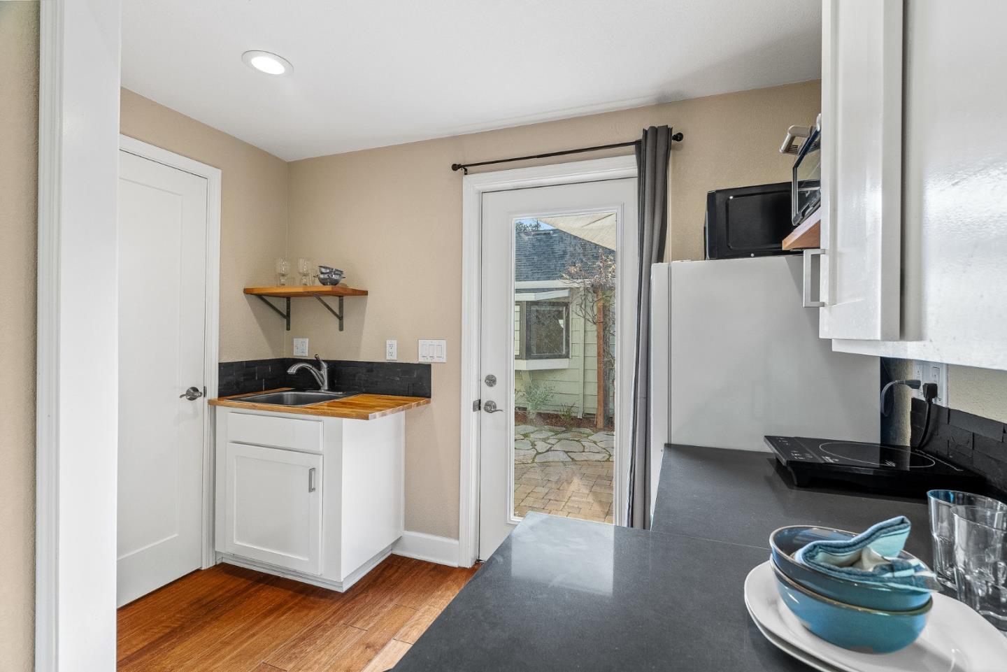 Detail Gallery Image 30 of 35 For 15976 Linda Ave, Los Gatos,  CA 95032 - 4 Beds | 3/1 Baths