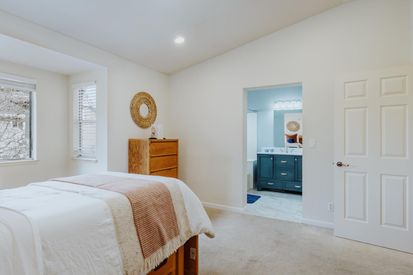 Detail Gallery Image 34 of 36 For 4647 Hampton Falls Pl, San Jose,  CA 95136 - 2 Beds | 2/1 Baths