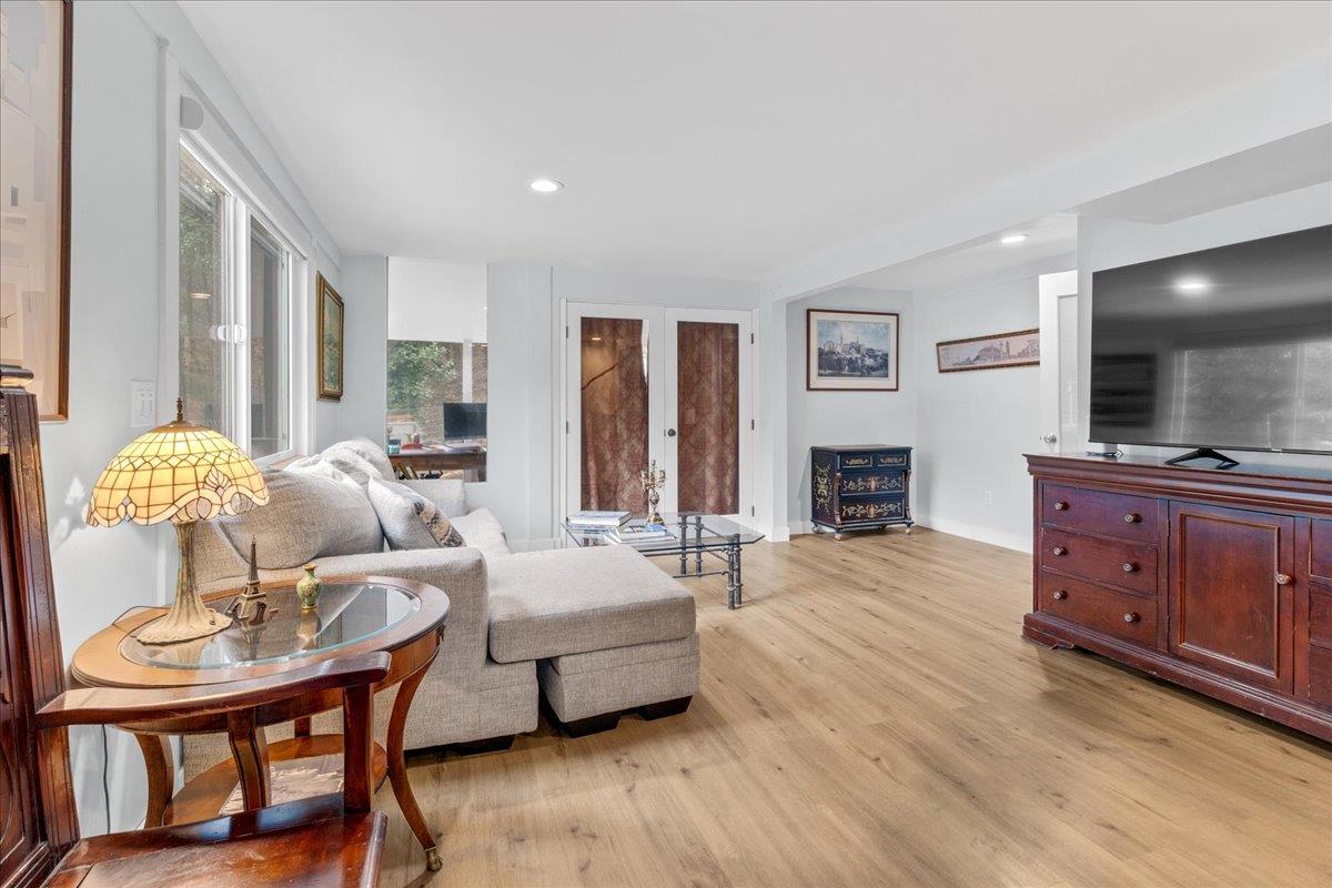 Detail Gallery Image 11 of 29 For 1711 Trout Gulch Rd, Aptos,  CA 95003 - 4 Beds | 3 Baths
