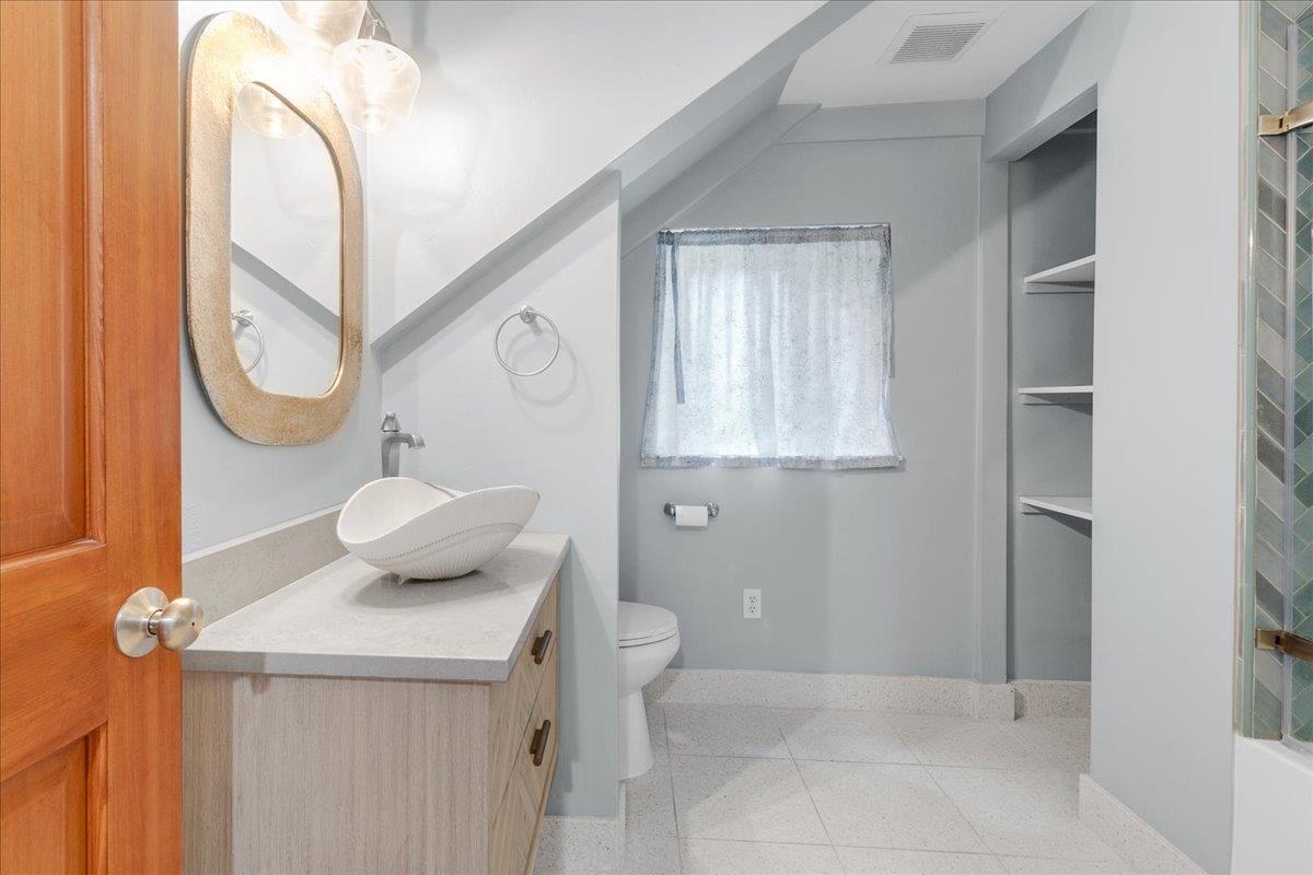 Detail Gallery Image 15 of 29 For 1711 Trout Gulch Rd, Aptos,  CA 95003 - 4 Beds | 3 Baths