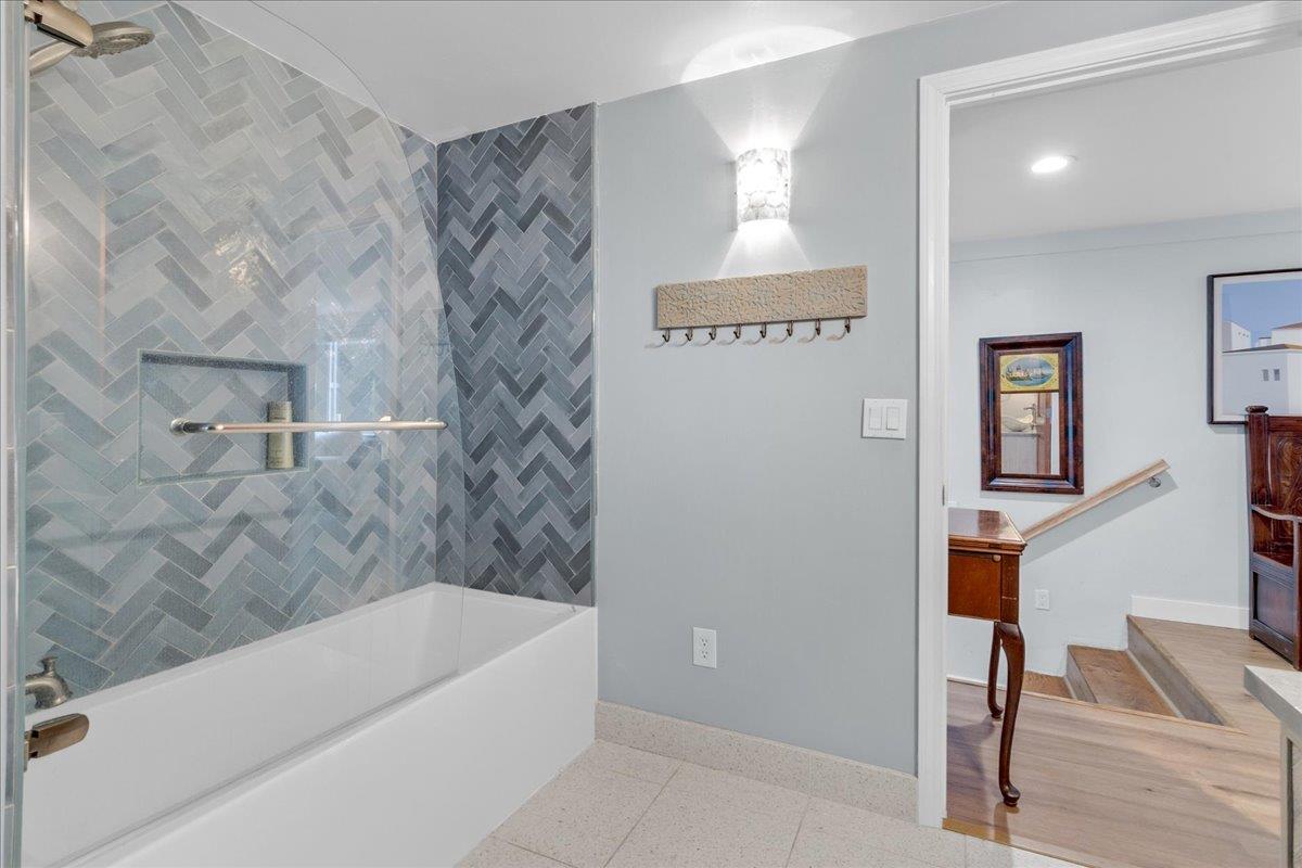 Detail Gallery Image 16 of 29 For 1711 Trout Gulch Rd, Aptos,  CA 95003 - 4 Beds | 3 Baths