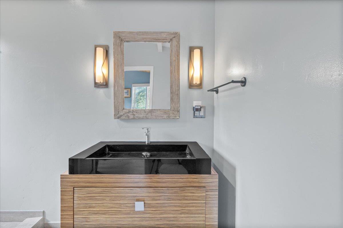 Detail Gallery Image 22 of 29 For 1711 Trout Gulch Rd, Aptos,  CA 95003 - 4 Beds | 3 Baths