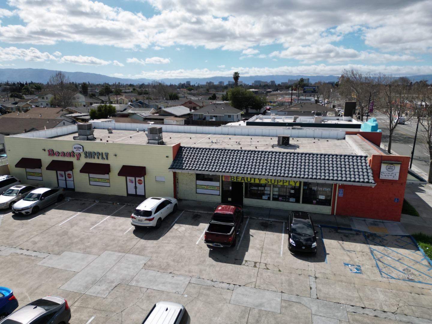 Detail Gallery Image 2 of 6 For 1638 Alum Rock Ave, San Jose,  CA 95116 - – Beds | – Baths
