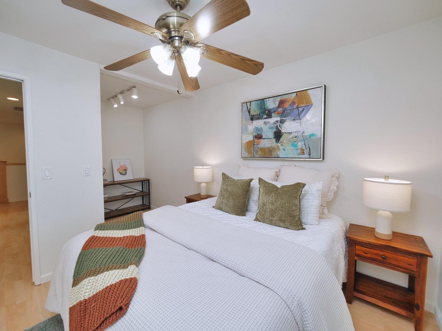Detail Gallery Image 100 of 133 For 2248 Oakland Ave, Pleasanton,  CA 94588 - 5 Beds | 2/1 Baths