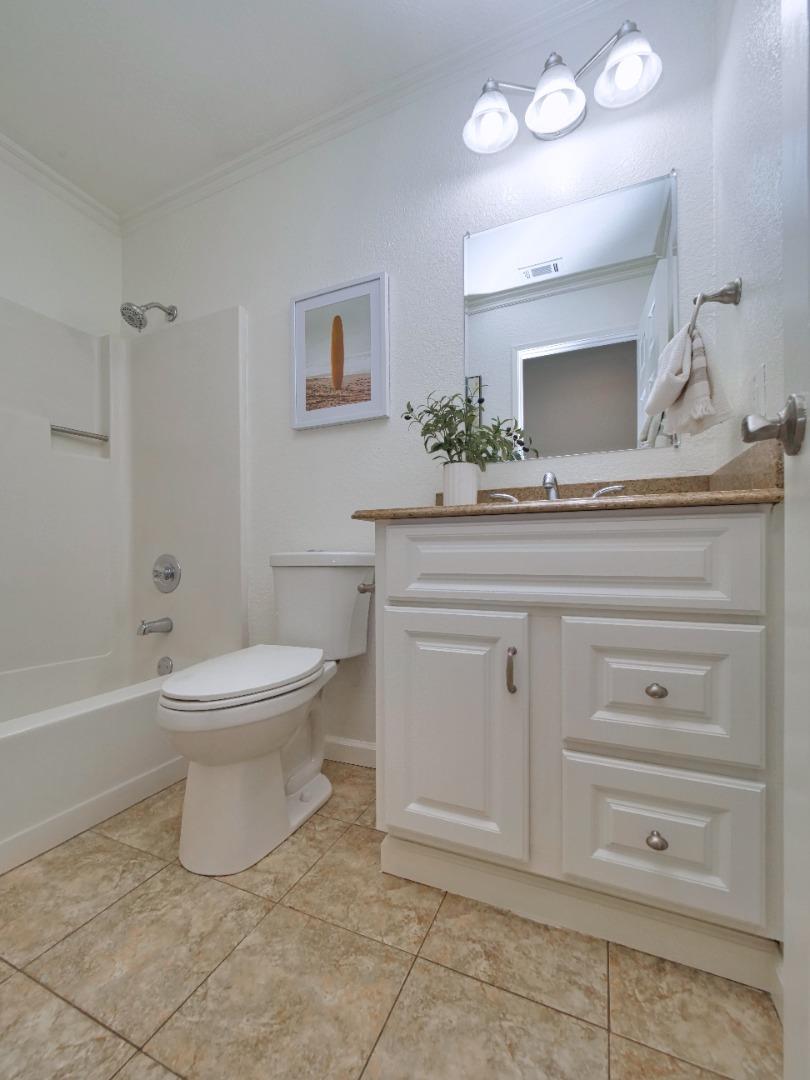 Detail Gallery Image 104 of 133 For 2248 Oakland Ave, Pleasanton,  CA 94588 - 5 Beds | 2/1 Baths