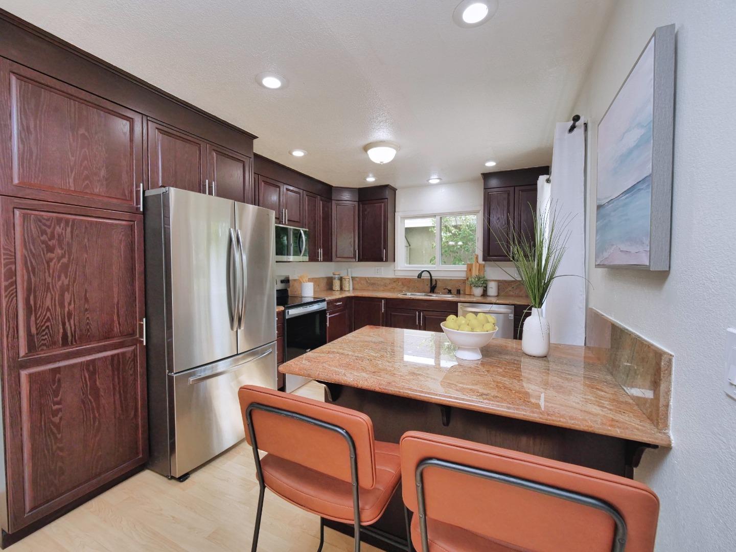 Detail Gallery Image 75 of 133 For 2248 Oakland Ave, Pleasanton,  CA 94588 - 5 Beds | 2/1 Baths