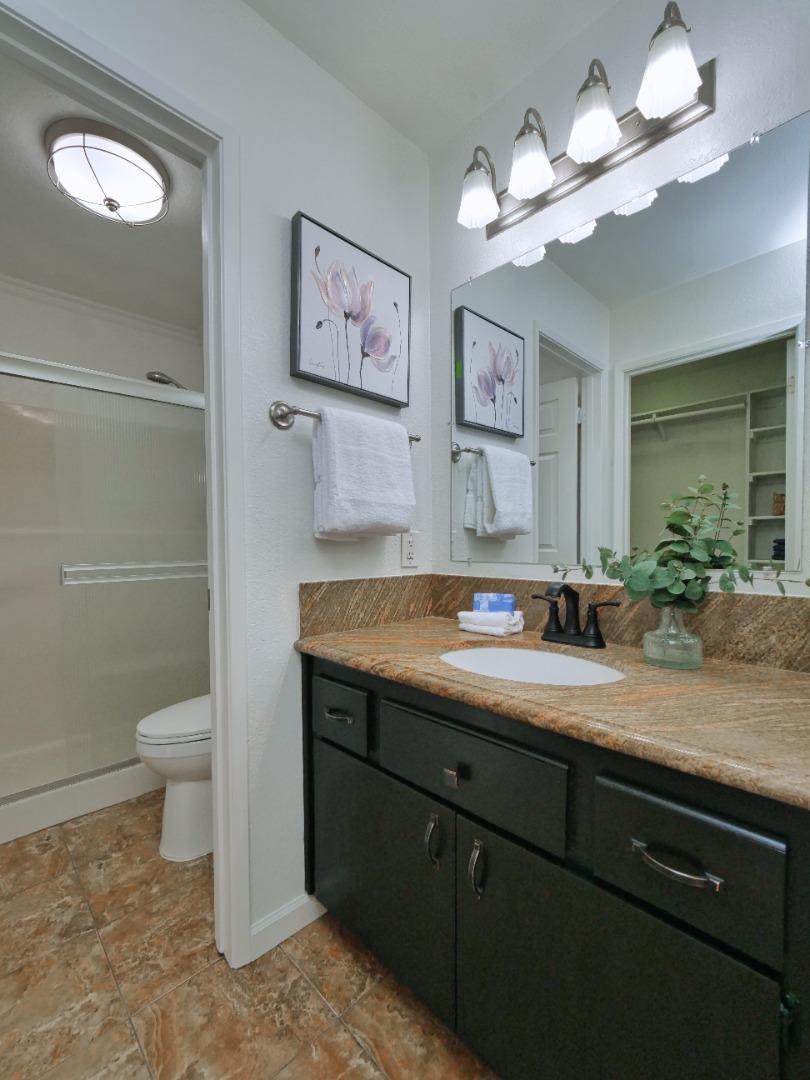 Detail Gallery Image 87 of 133 For 2248 Oakland Ave, Pleasanton,  CA 94588 - 5 Beds | 2/1 Baths