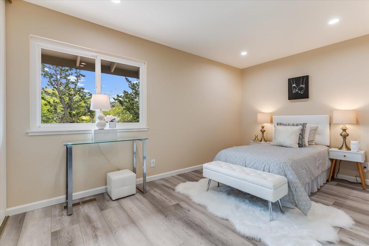 Detail Gallery Image 11 of 18 For 4938 Poplar Ter, Campbell,  CA 95008 - 2 Beds | 1/1 Baths