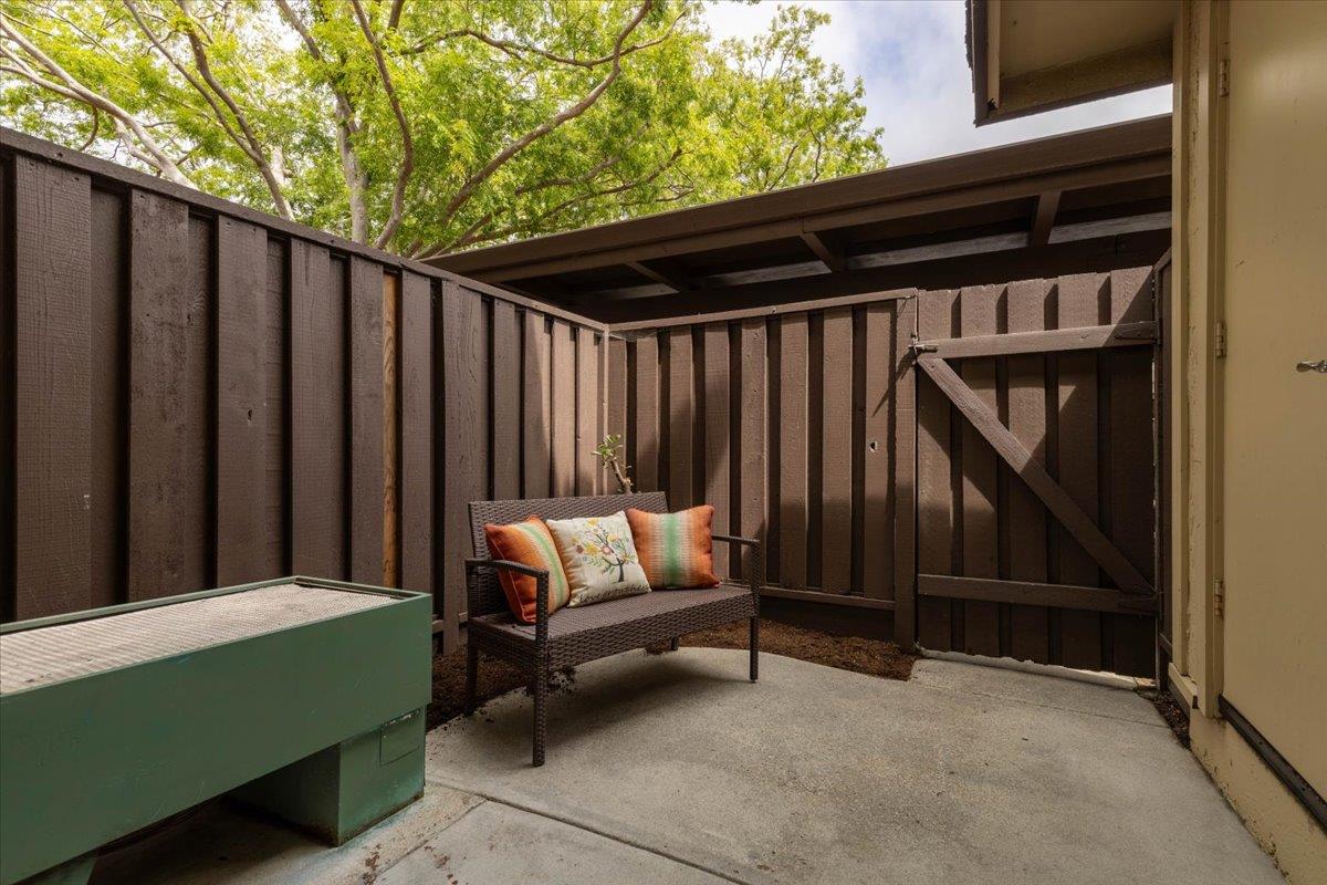Detail Gallery Image 15 of 18 For 4938 Poplar Ter, Campbell,  CA 95008 - 2 Beds | 1/1 Baths