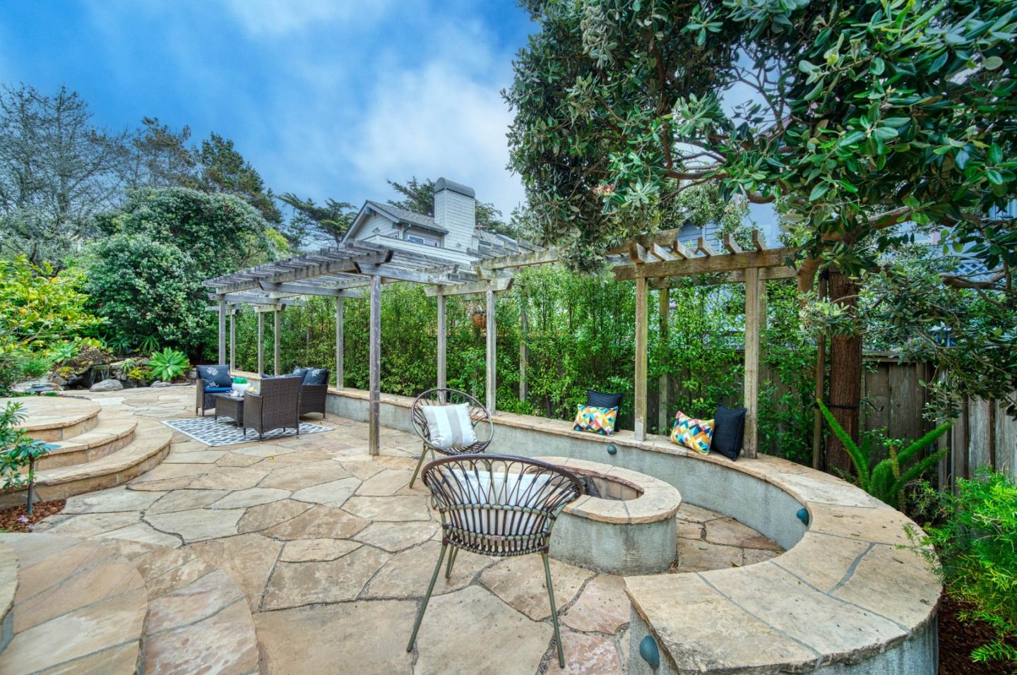 Detail Gallery Image 16 of 44 For 41 Julianna Ave, Moss Beach,  CA 94038 - 3 Beds | 2/1 Baths