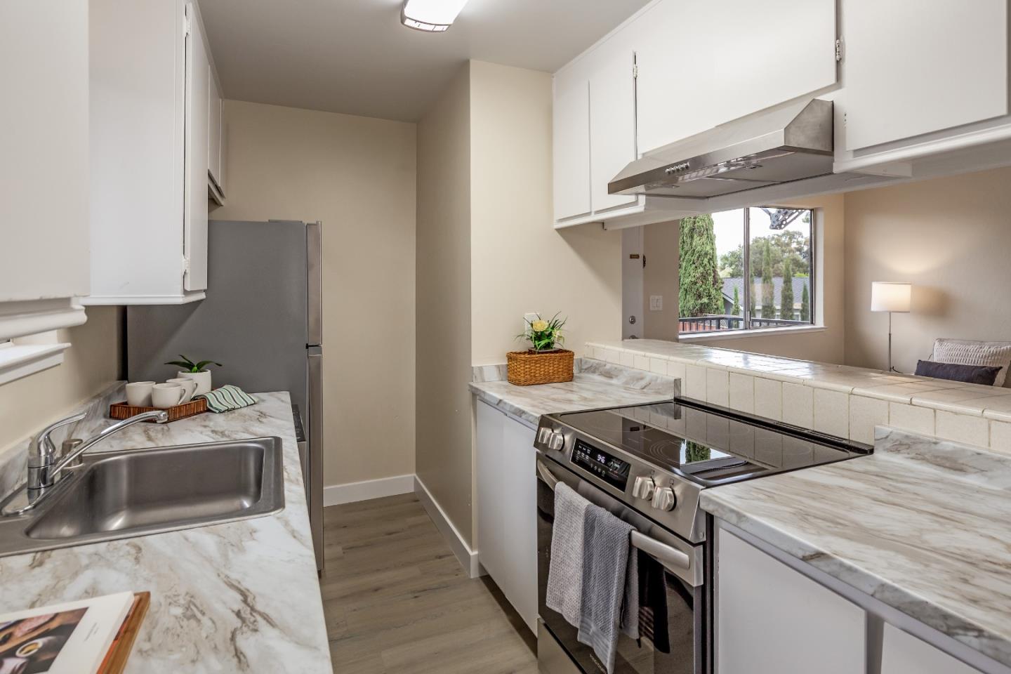 Detail Gallery Image 5 of 9 For 763 Delaware Ave #4,  San Jose,  CA 95123 - 2 Beds | 1 Baths