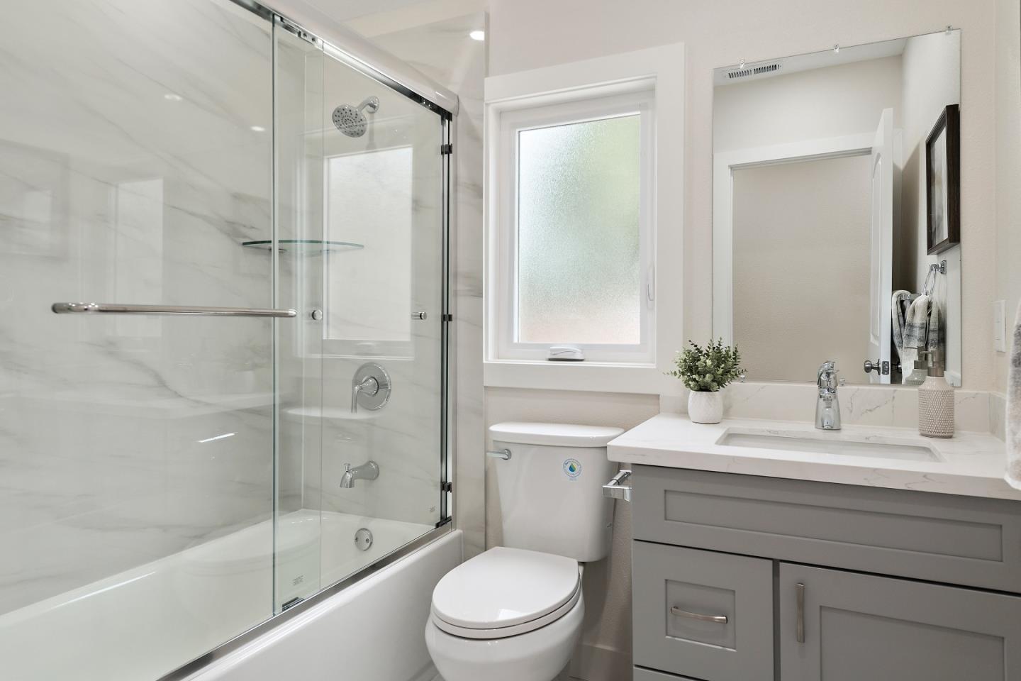Detail Gallery Image 14 of 23 For 270 N 26th St, San Jose,  CA 95116 - 2 Beds | 2 Baths