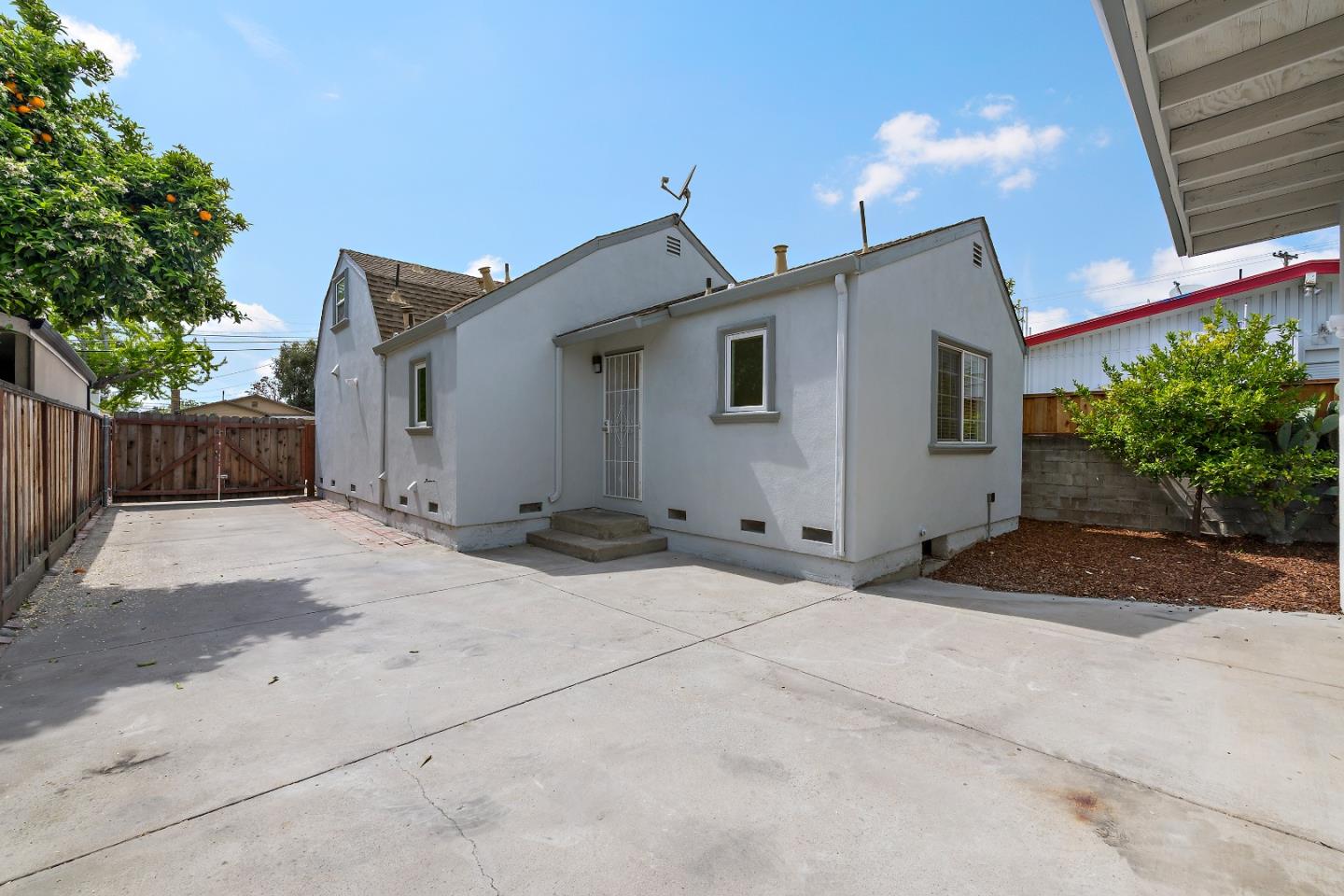 Detail Gallery Image 23 of 23 For 270 N 26th St, San Jose,  CA 95116 - 2 Beds | 2 Baths