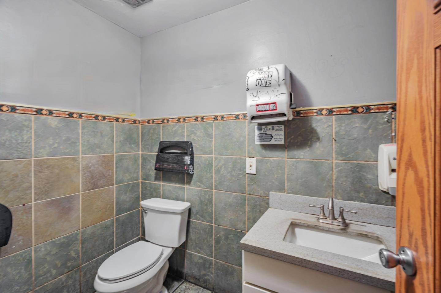 Detail Gallery Image 22 of 26 For 5272 Monterey Rd, San Jose,  CA 95111 - – Beds | – Baths