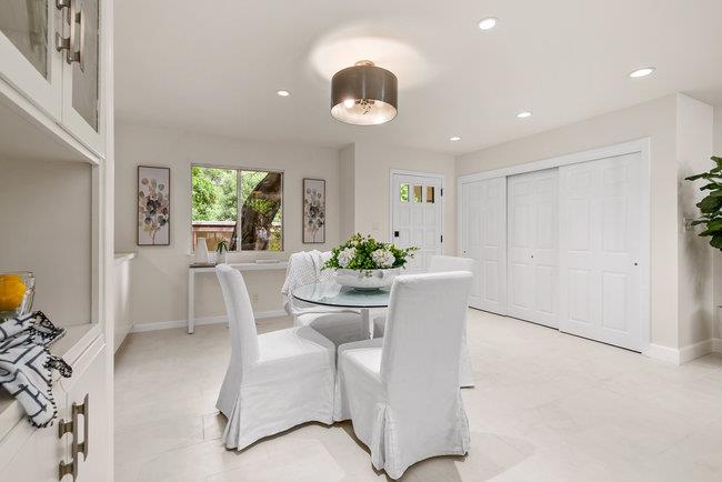 Detail Gallery Image 11 of 49 For 18400 Overlook Rd #19,  Los Gatos,  CA 95030 - 2 Beds | 2/1 Baths