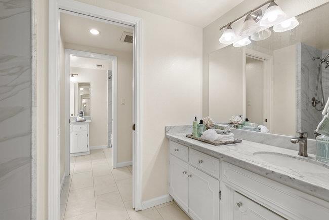 Detail Gallery Image 28 of 49 For 18400 Overlook Rd #19,  Los Gatos,  CA 95030 - 2 Beds | 2/1 Baths