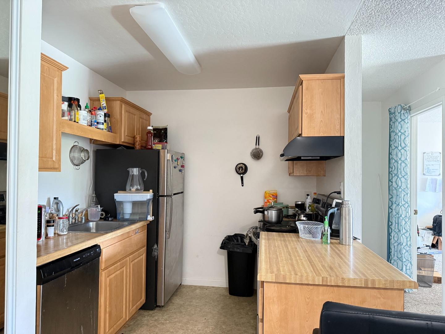 Detail Gallery Image 9 of 13 For 403 Piccadilly Pl #22,  San Bruno,  CA 94066 - 1 Beds | 1 Baths