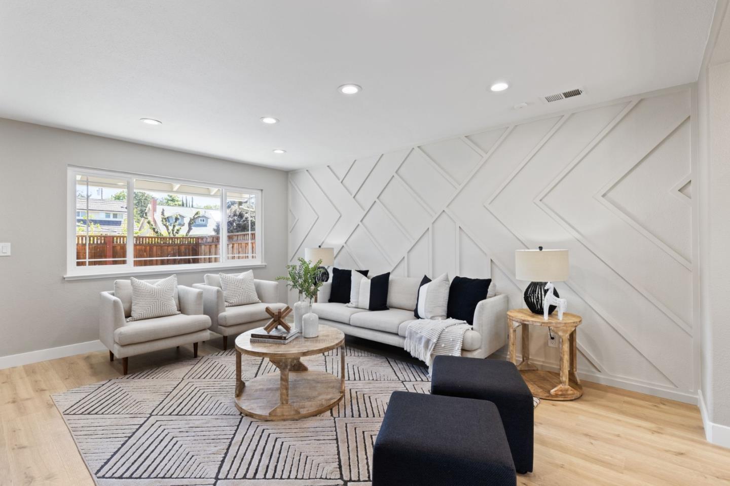 Detail Gallery Image 1 of 31 For 5763 Cohasset Way, San Jose,  CA 95123 - 3 Beds | 2 Baths