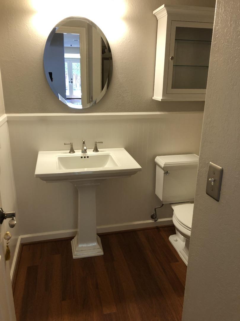 Detail Gallery Image 15 of 34 For 17588 River Run Rd, Salinas,  CA 93908 - 3 Beds | 3 Baths